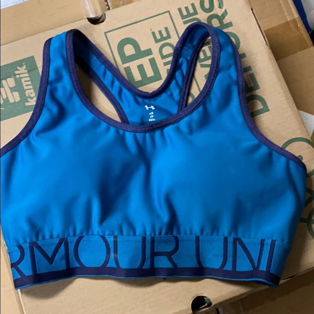 Woman’s Under Armour sports bra